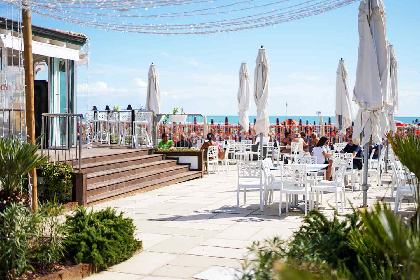 Mittagessen im La Villa Beach Resort in Villa Rosa, Martinsicuro