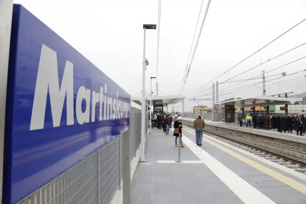 martinsicuro-stazione-treno-in vacanza
